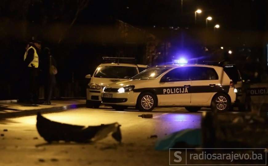Vozilom udario u semafor: Velike gužve u centru Sarajeva