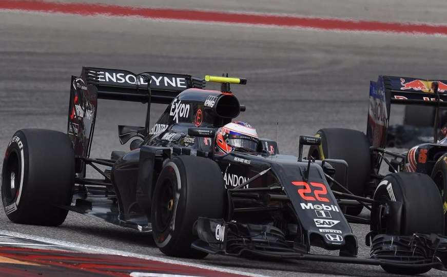 Jenson Button uoči trke odluke: Hamilton mi može platiti da izbacim Rosberga