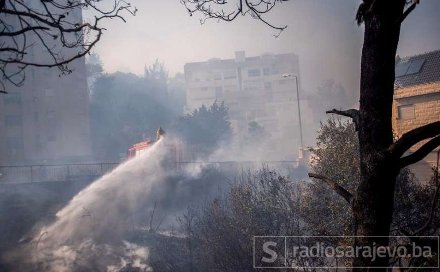 Požar epskih razmjera zahvatio Izrael: 50.000 ljudi napustilo svoje domove