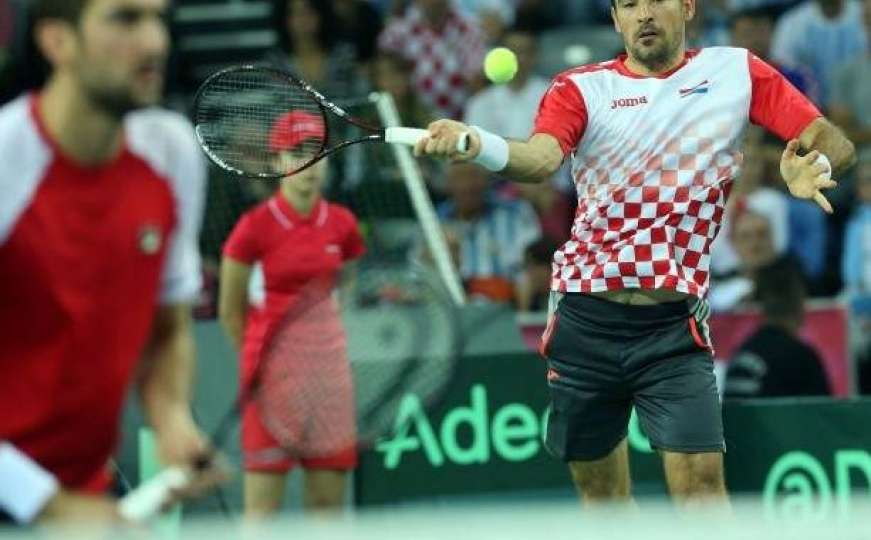 Hrvatska na korak do pobjede: Čilić i Dodig dobili igru parova 