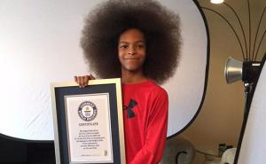 Ima 13 godina i najveću afro frizuru na svijetu