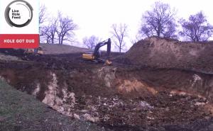 Iskopali ogromnu rupu bez ikakvog razloga i svrhe