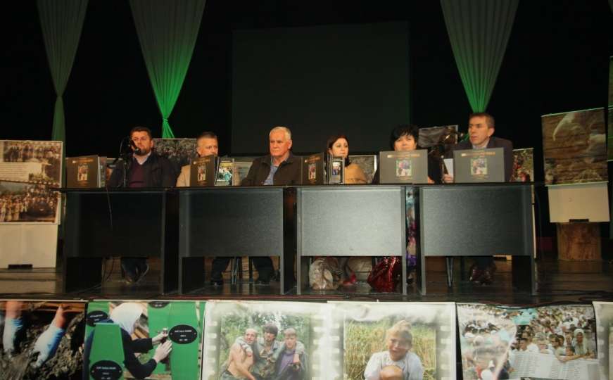 Promovirana fotomonografija 'Srebrenički put pakla 1995-2015'