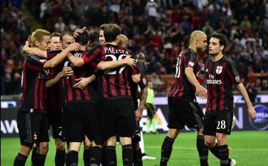 Odavanje počasti: Igrači Milana će nositi posebne dresove s grbom Chapecoensea