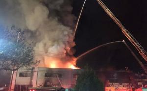Na zabavi izbio požar, smrtno stradale najmanje 33 osobe