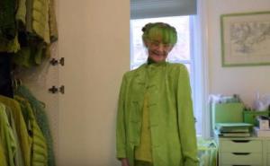 Od njene kose do ulaznih vrata - sve joj je zeleno!