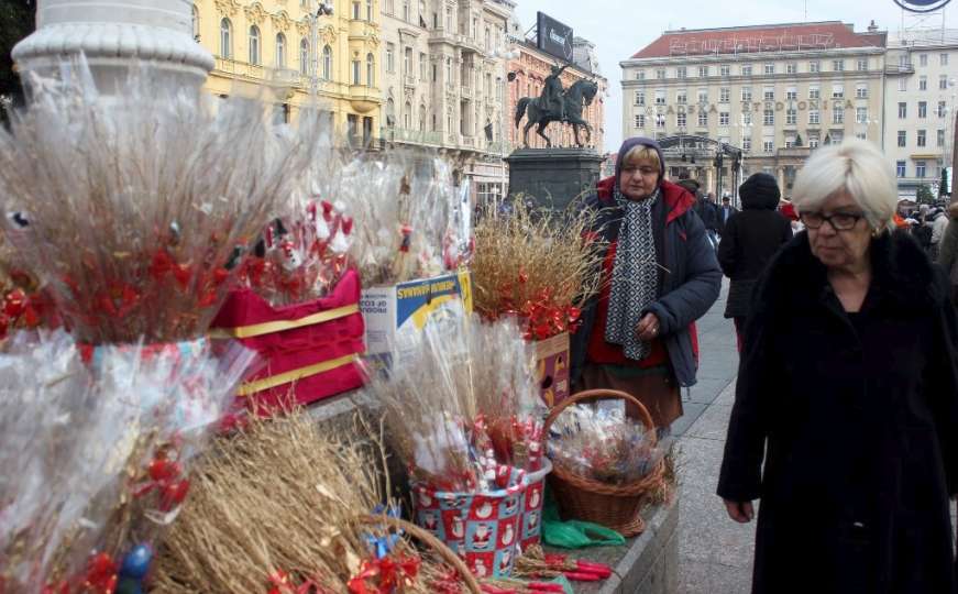 Advent u Zagrebu: Zlatne šibe za Krampusa i Svetog Nikolu