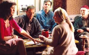 Malo je, malo dana: Jasna, Senad, Mustafa... jednom riječju "Komšiluk"