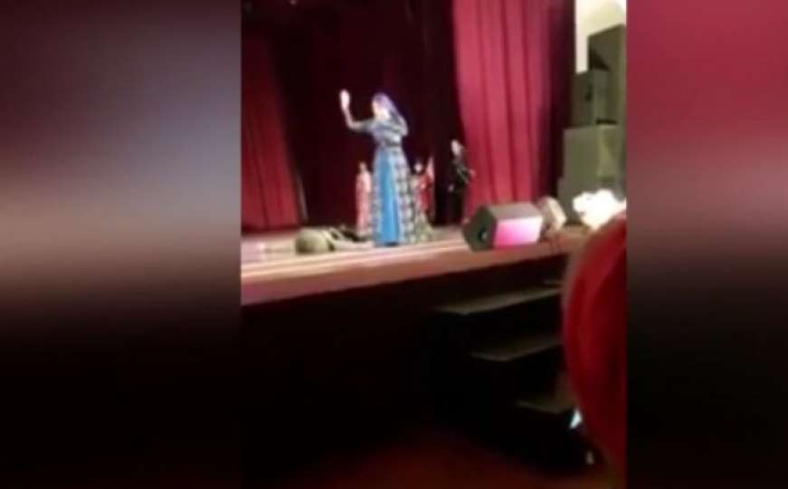 Ruski plesač preminuo na sceni - publika nastavila aplaudirati