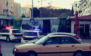 Teška nesreća: Autobus se zabio u kafić