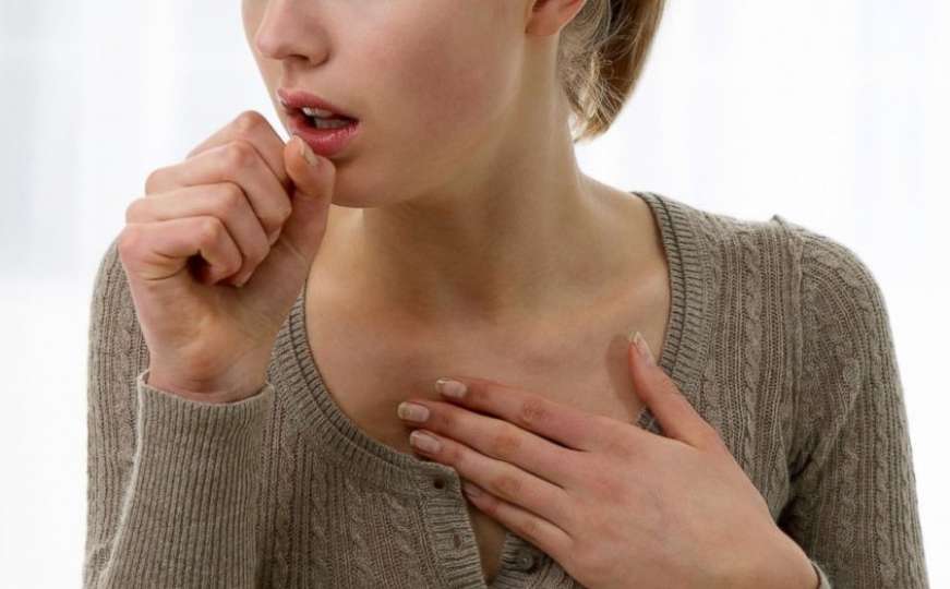 Kako prepoznati razliku između neugodnog kašlja i upale pluća?