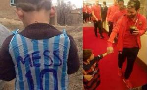 Afganistanski dječak, proslavljen improviziranim dresom Messija, upoznao idola