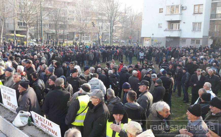 Počeo protest boraca: Ako ne ispunite naše zahtjeve, tražimo ostavku Novalića 
