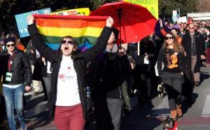 Podrška - Porodična vrijednost: Povorka ponosa prošla bez incidenata