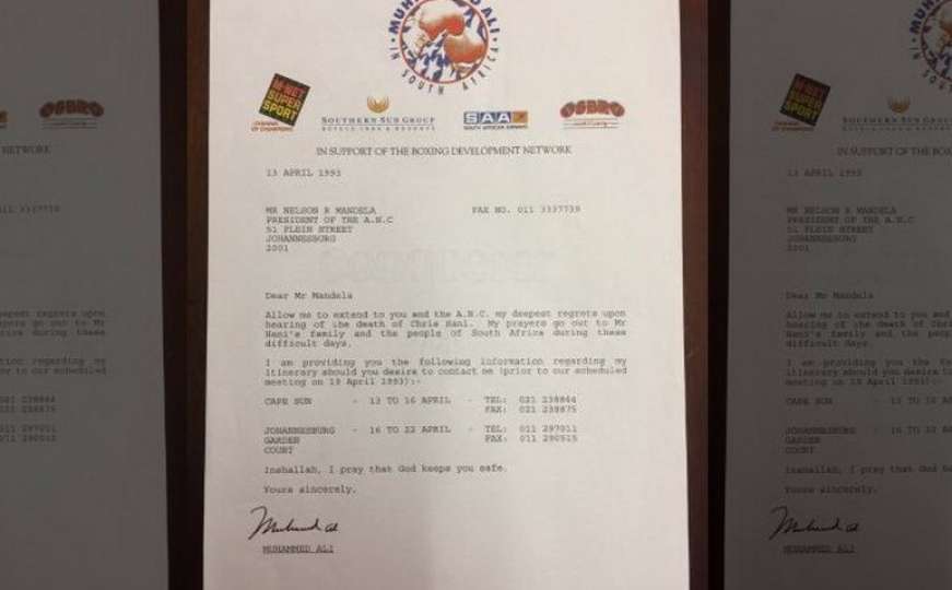 Pismo koje je Muhammed Ali poslao Nelsonu Mandeli prodato za 7.200 funti