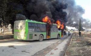 Pobunjenici zapalili autobuse koji su trebali evakuirati povrijeđene