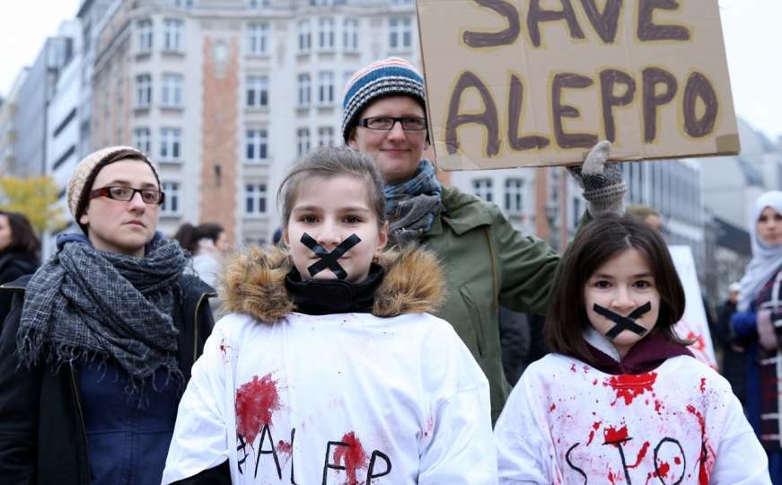 Protesti ispred institucija EU: Zaustavite stradanja u Alepu