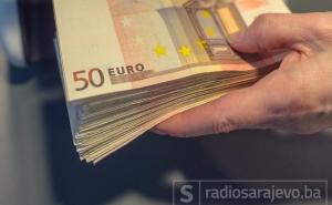 Federalni zavod za statistiku: Zarađujemo li više od uvoza ili izvoza?