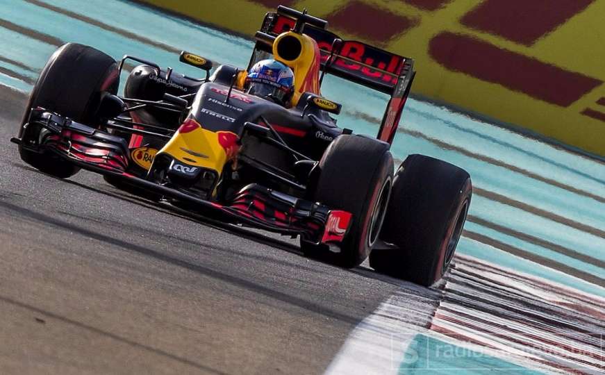 Ricciardo: Ostajem u Red Bullu