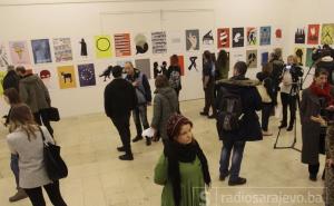 U Galeriji ALU otvorena izložba sto plakata o temi ekstremizma 