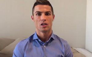 Ronaldo: Djeco Sirije, ja jesam poznat fudbaler, ali vi ste heroji, ja sam s vama