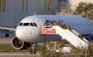 Držali taoce u otetom avionu sa lažnim oružjem