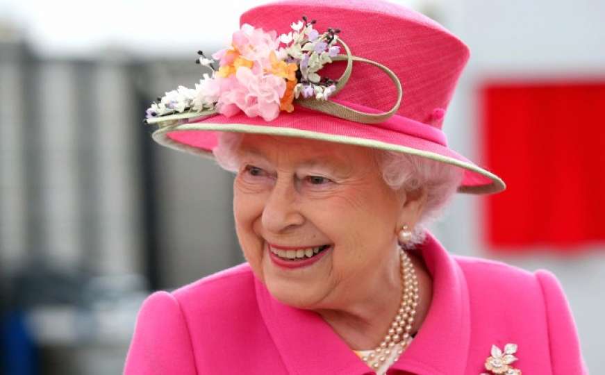 Kraljica Elizabeta II propušta Božićnu misu zbog zdravstvenih problema