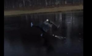 'Ledeni' golfer završio pod zaleđenim jezerom zbog sulude ideje