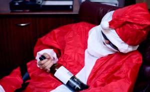 Pijani Djeda Mraz sa sjekirom krenuo kod komšija