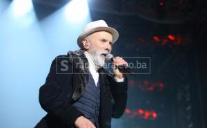 Dino Merlin poželio Sretnu Novu godinu: Mi nikada ne smijemo biti hladni