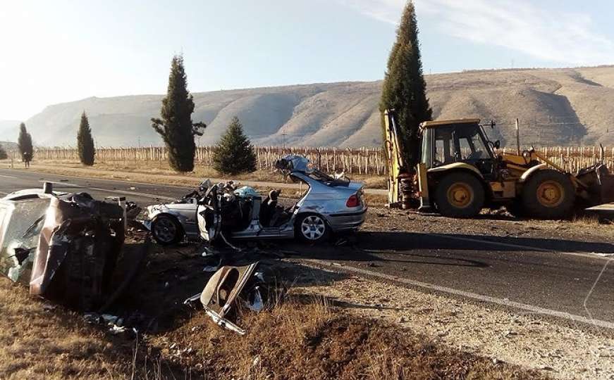 Teška saobraćajna nesreća kod Mostara: Tri osobe poginule