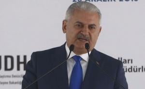 Premijer Yildirim: Napadač u Istanbulu nije bio prerušen u Djeda Mraza