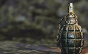 Bacio bombe u automobil i dvorište: Jedno lice poginulo, dvoje povrijeđeno 