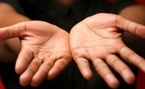 Kažu, ako imate ovo slovo na dlanu - veoma ste posebni