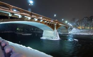 Noćna šetnja kroz Visoko: Snježna bajka u gradu bosanskih kraljeva i piramida