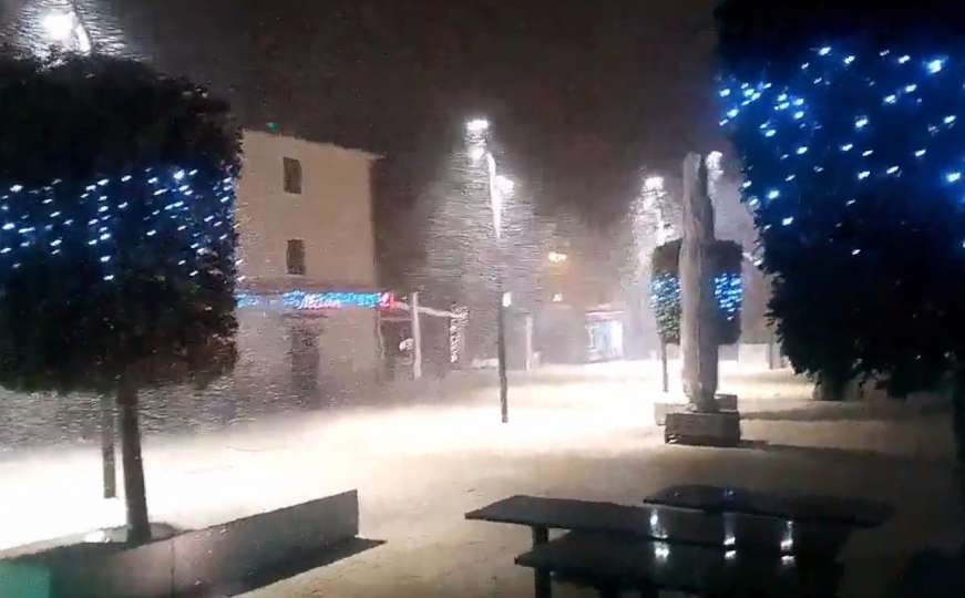 Snijeg prekrio jedno od najpopularnijih ljetovališta u Europi: Nezapamćeni minusi