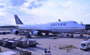 Avion koji je poletio u 2017. i sletio u 2016. godini