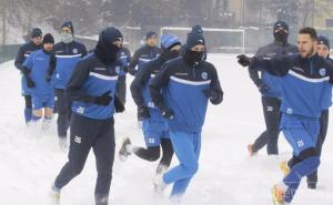 Fudbaleri Željezničara trenirali na 'zaleđenoj' Grbavici