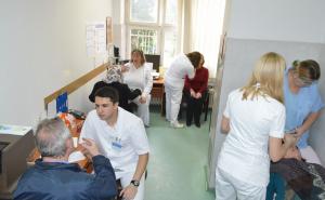 Zbog niskih temperatura, snijega i leda povećan broj pacijenata na Ortopediji