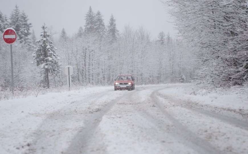 Upozorenje iz BIHAMK-a: Snijeg i poledica - Pročitajte gdje je zabranjen saobraćaj