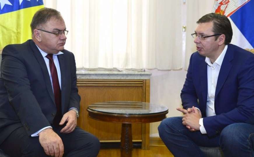 Vučić upoznao Ivanića o situaciji na sjeveru Kosova