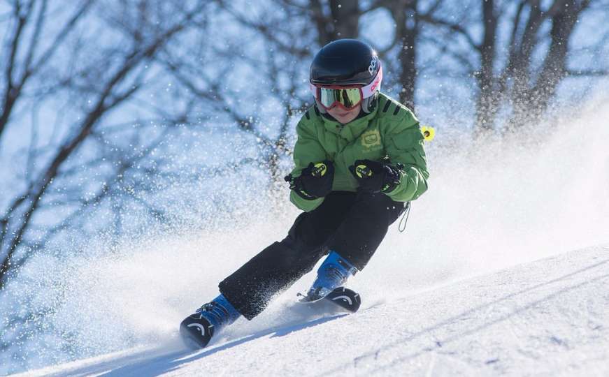 Besplatna škola: Sarajevski učenici uživaju u skijanju