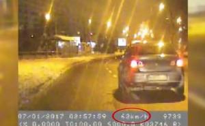 Kao u filmovima: Pijani bježali od policije jureći 125 km na sat kroz centar Sarajeva