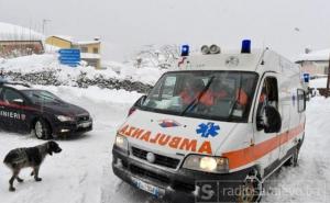 Zemljotres pokrenuo lavinu u Italiji, zatrpan hotel: Više poginulih