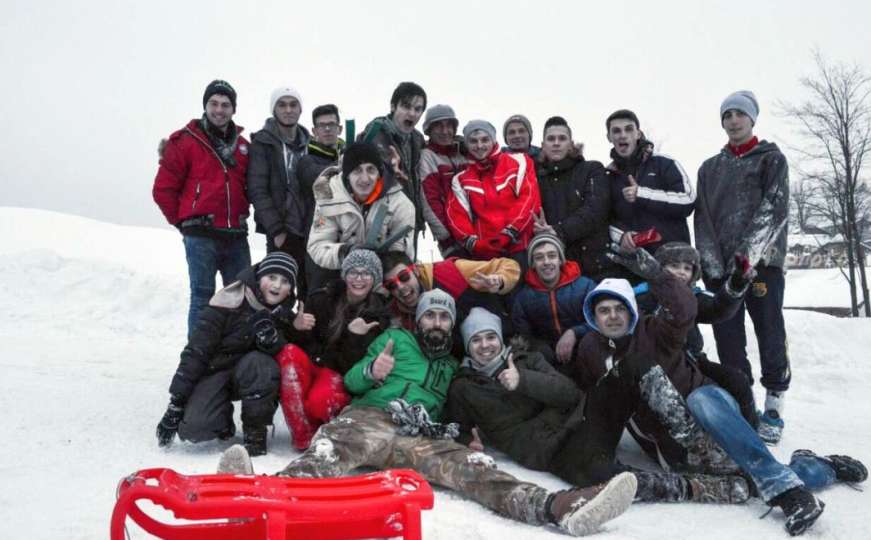 Najjači su: Mladi Cazinjani pokazali kako se zabavlja zimi