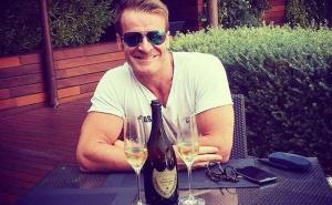 Milioner poklanja namješten trosoban stan