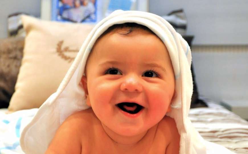 Naučnici potvrdili: Ova pjesma će vašoj bebi izmamiti najveći osmijeh