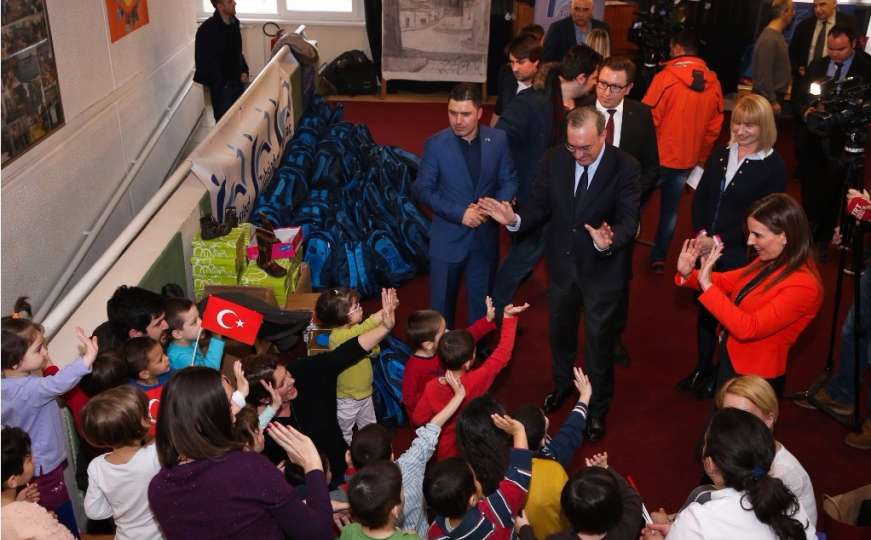 Dječiji dom Bjelave: Turski ambasador štićenicima uručio prigodne poklone