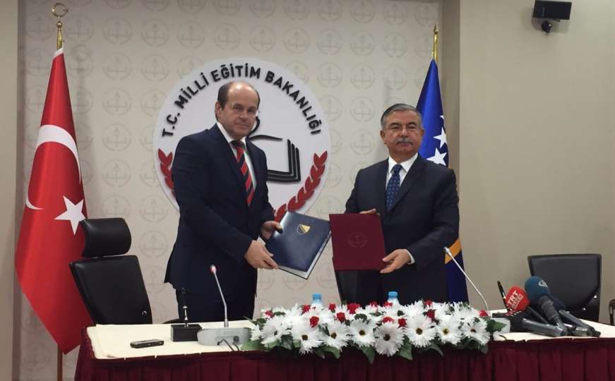 Potpisan protokol o saradnji u oblasti obrazovanja između BiH i Turske