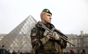 Pariz: Pucnjava u Louvreu, jedno ranjeno - evakuirano područje